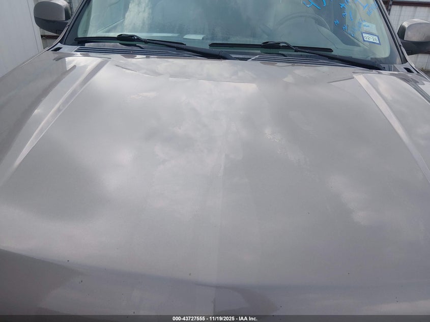 2013 Chevrolet Suburban 1500 Lt VIN: 1GNSCJE01DR113687 Lot: 43727555