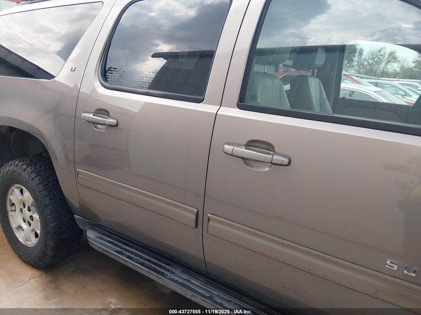 2013 Chevrolet Suburban 1500 Lt VIN: 1GNSCJE01DR113687 Lot: 43727555