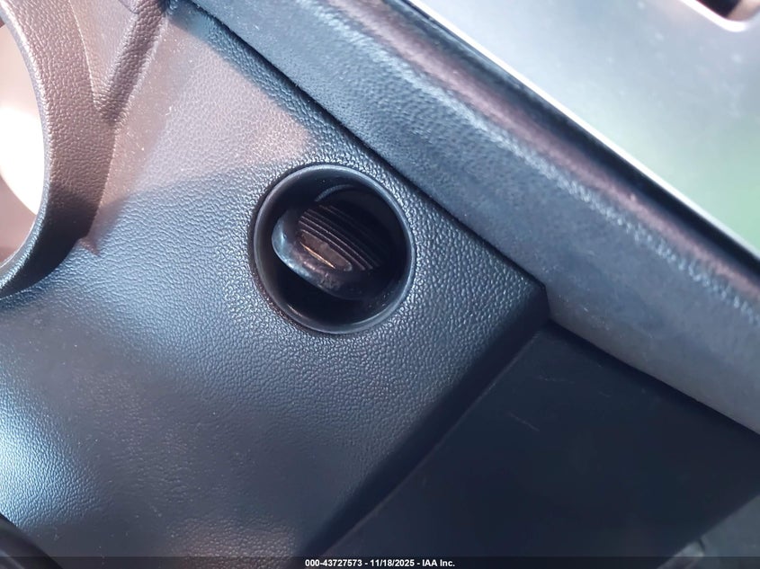 2009 Dodge Charger Sxt VIN: 2B3KA33V69H598989 Lot: 43727573