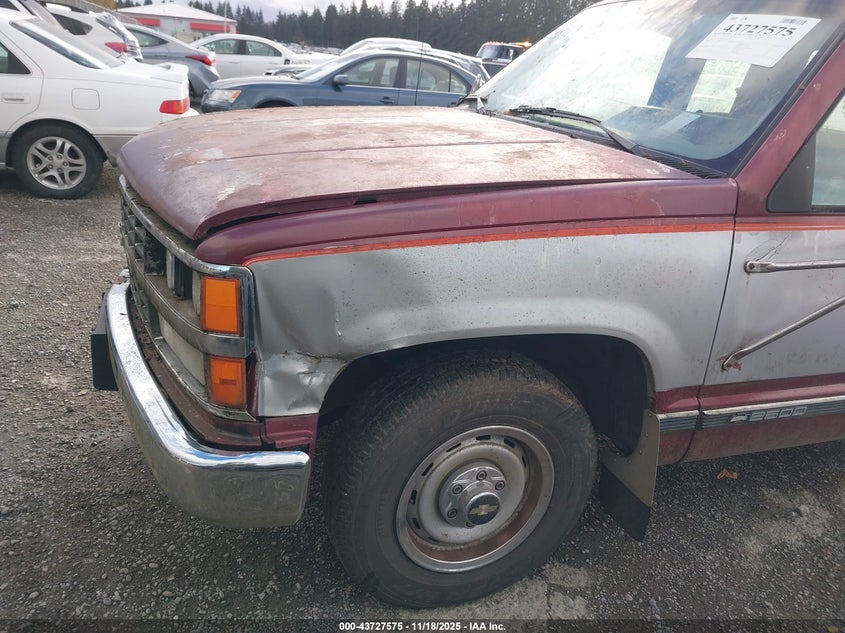 1988 Chevrolet Gmt-400 C2500 VIN: 2GCFC29K8J1133306 Lot: 43727575