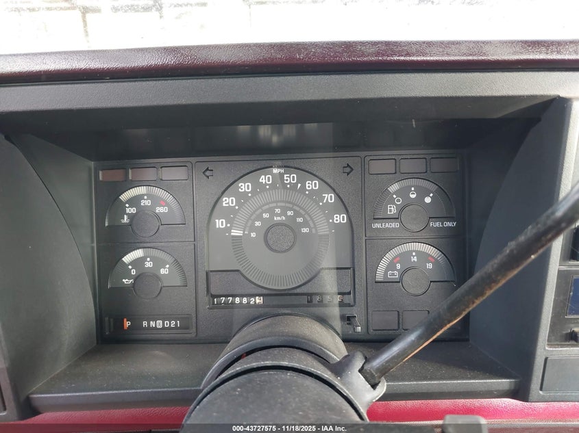 1988 Chevrolet Gmt-400 C2500 VIN: 2GCFC29K8J1133306 Lot: 43727575