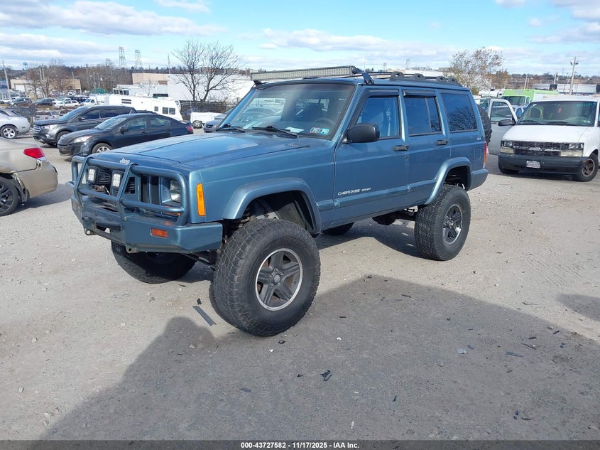 1J4FF68S6XL582593 1999 JEEP CHEROKEE photo no. 2