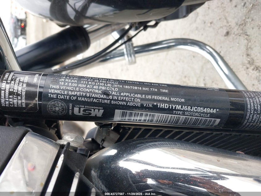 2018 Harley-Davidson Flsb Sport Glide VIN: 1HD1YMJ68JC054944 Lot: 43727587