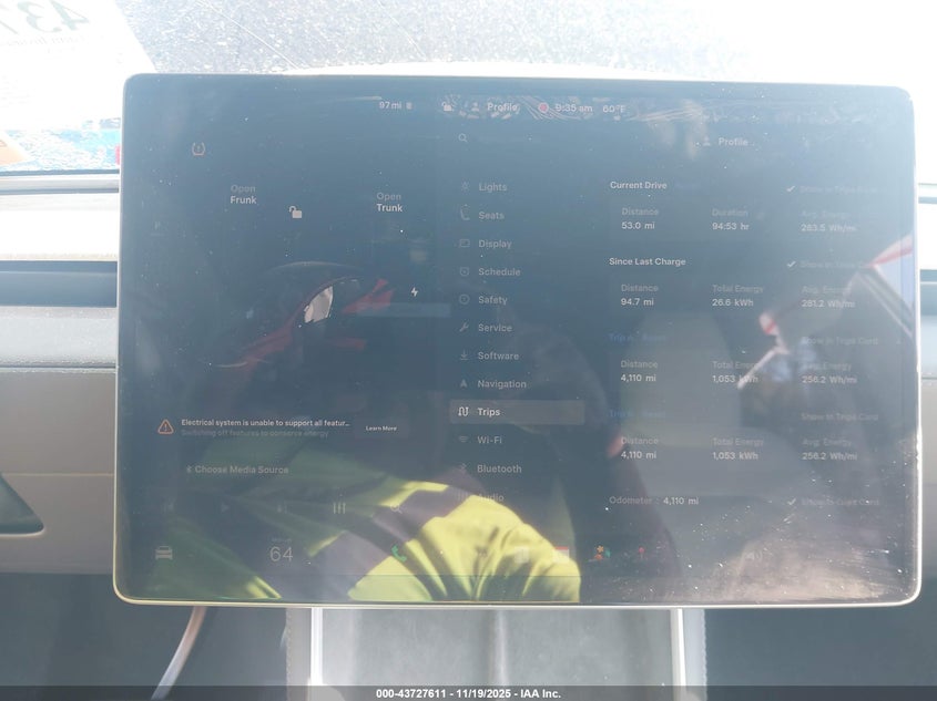 2026 Tesla Model Y Long Range Dual Motor All-Wheel Drive VIN: 7SAYGDED2TA446609 Lot: 43727611