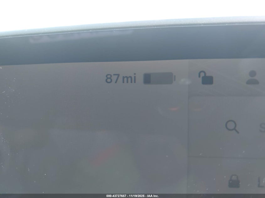 2025 Tesla Model Y Long Range Dual Motor Rear-Wheel Drive VIN: 7SAYGDED4SF281065 Lot: 43727657