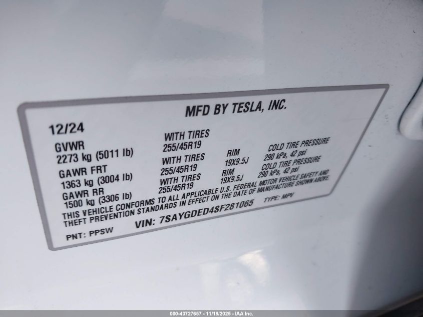 2025 Tesla Model Y Long Range Dual Motor Rear-Wheel Drive VIN: 7SAYGDED4SF281065 Lot: 43727657