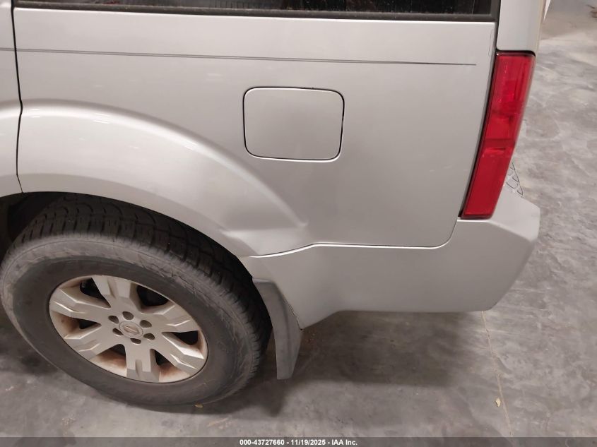 2005 Nissan Pathfinder Le VIN: 5N1AR18W95C723324 Lot: 43727660