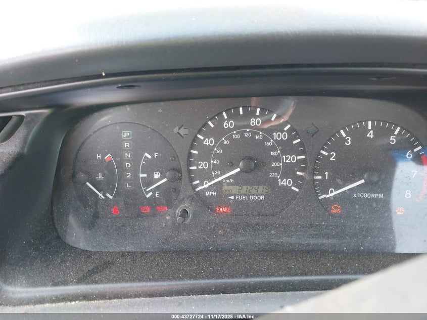 2000 Toyota Camry Le VIN: JT2BG22K0Y0383845 Lot: 43727724