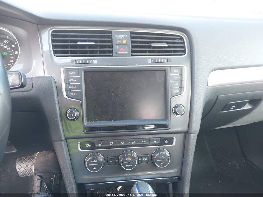 2016 Volkswagen E-Golf Sel Premium VIN: WVWPP7AU1GW912678 Lot: 43727909