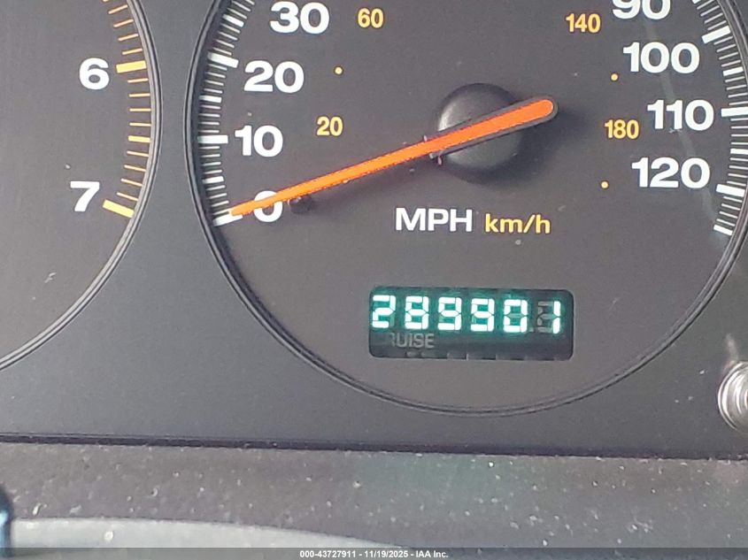 2000 Jeep Grand Cherokee Laredo VIN: 1J4GW48N2YC376921 Lot: 43727911