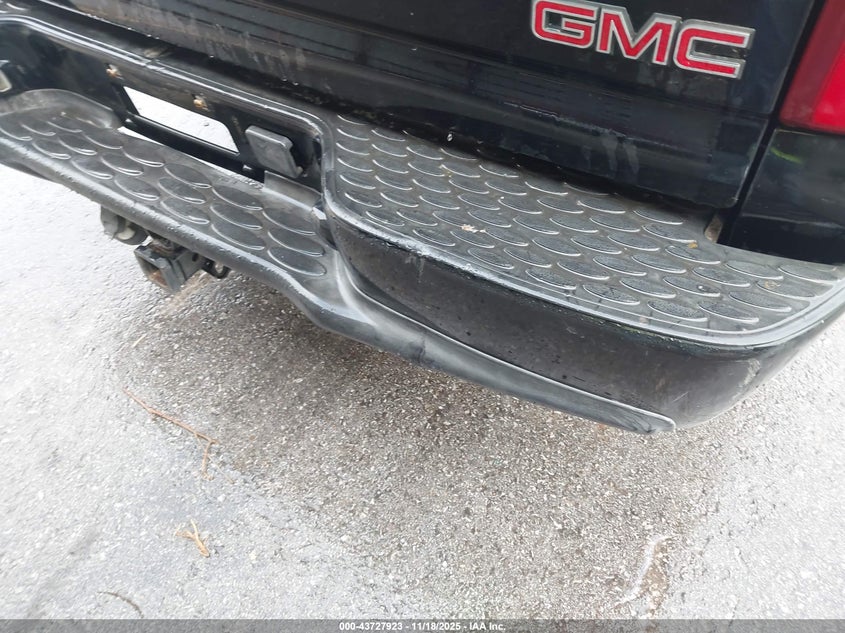 2001 GMC Yukon Xl 1500 Denali VIN: 1GKFK66U11J207918 Lot: 43727923