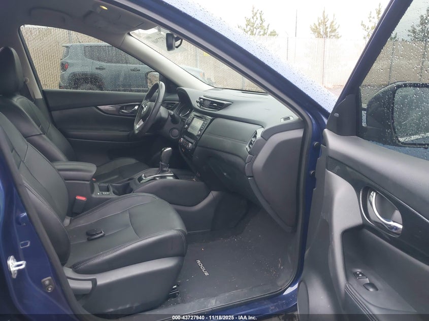 5N1ET2MVXHC790153 2017 NISSAN ROGUE photo no. 5