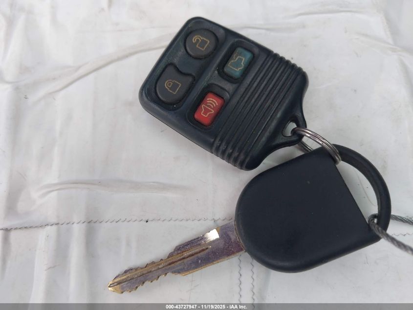 2005 Mercury Mariner Luxury/Premier VIN: 4M2CU57135DJ13772 Lot: 43727947