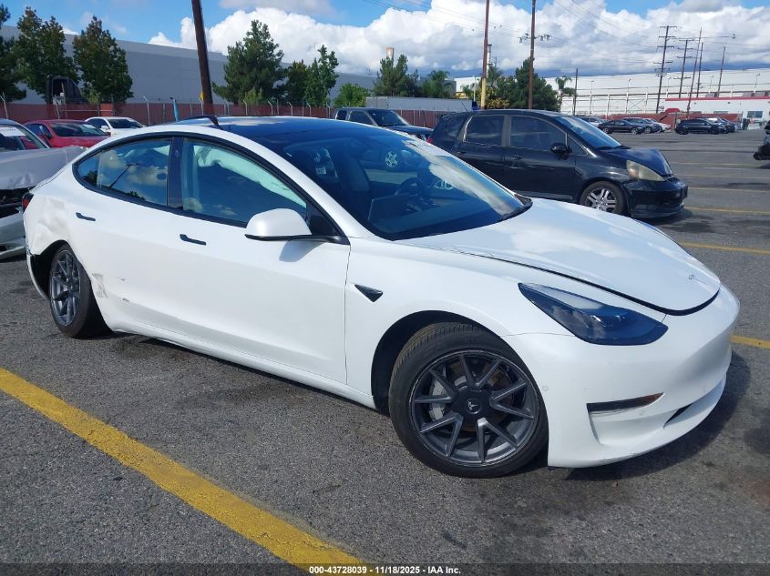 TESLA MODEL 3 REAR-WHEEL DRIVE