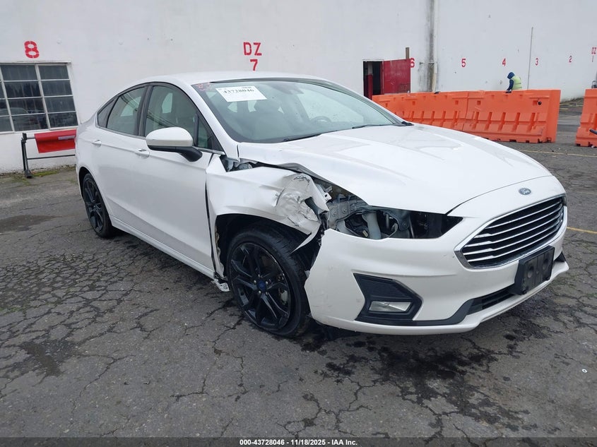 FORD FUSION SE