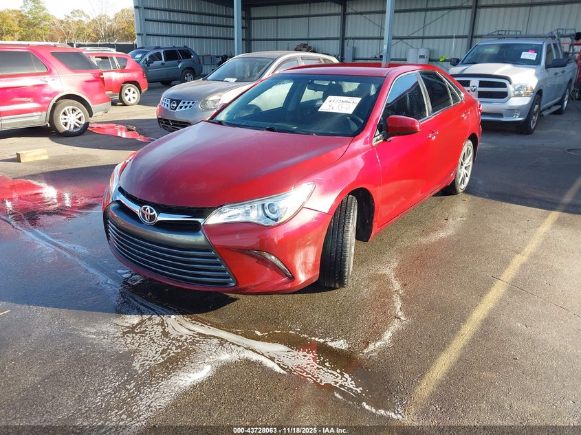 4T1BF1FK5FU889073 2015 TOYOTA CAMRY photo no. 2