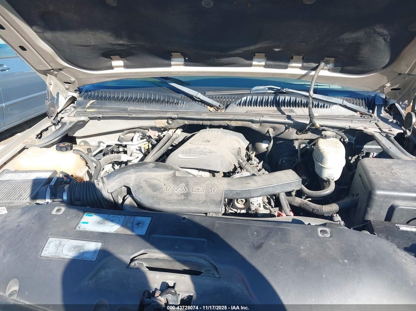 2005 GMC Yukon Sle VIN: 1GKEC13T55R226809 Lot: 43728074