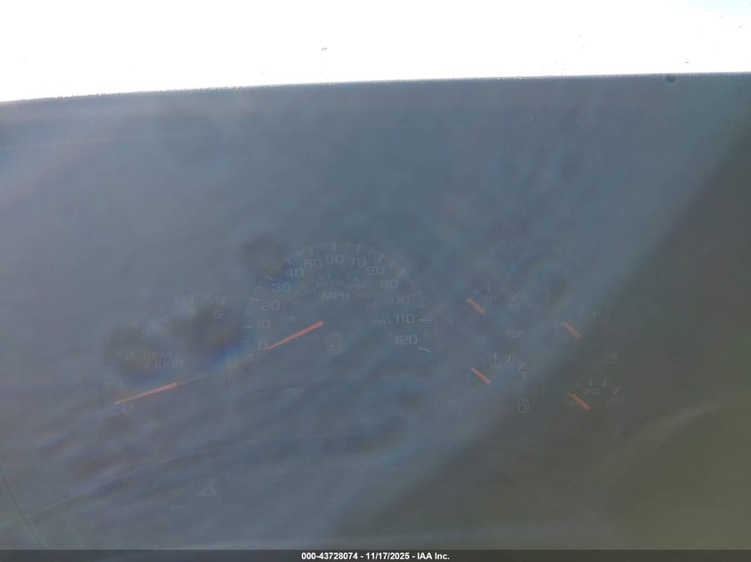 2005 GMC Yukon Sle VIN: 1GKEC13T55R226809 Lot: 43728074