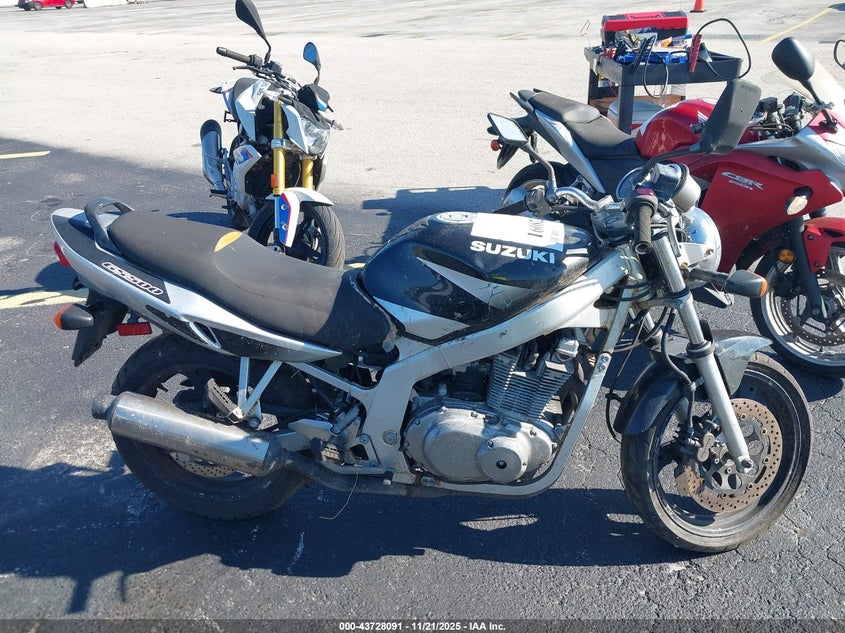 2002 Suzuki Gs500 VIN: JS1GM51A322100439 Lot: 43728091