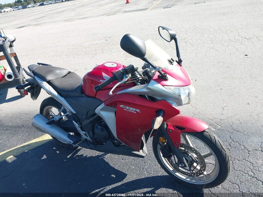MLHMC4101C5207743 HONDA CBR250 Photo 1