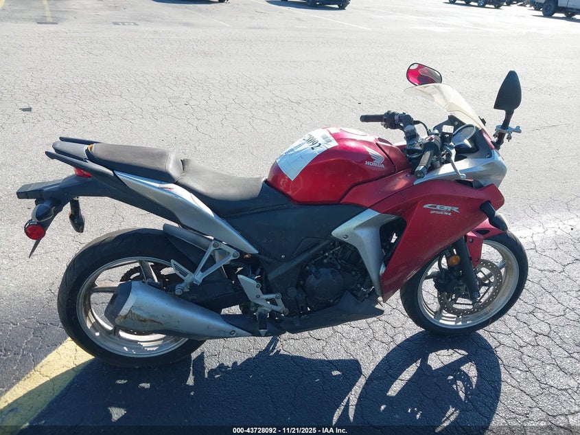 2012 Honda Cbr250 R VIN: MLHMC4101C5207743 Lot: 43728092