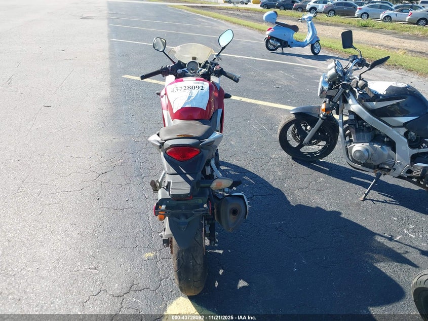 2012 Honda Cbr250 R VIN: MLHMC4101C5207743 Lot: 43728092