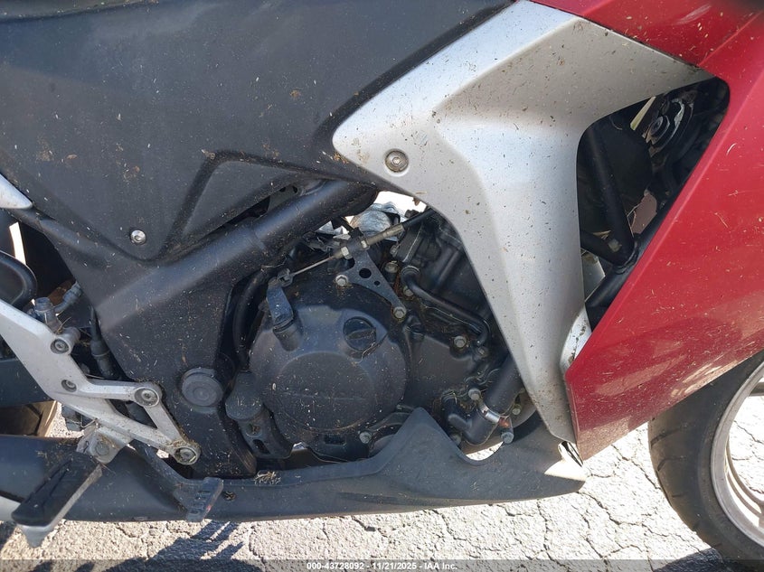 2012 Honda Cbr250 R VIN: MLHMC4101C5207743 Lot: 43728092