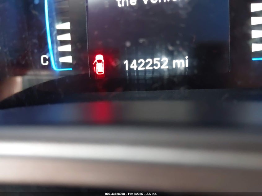 2017 Chrysler Pacifica Touring-L VIN: 2C4RC1BG4HR503093 Lot: 43728098