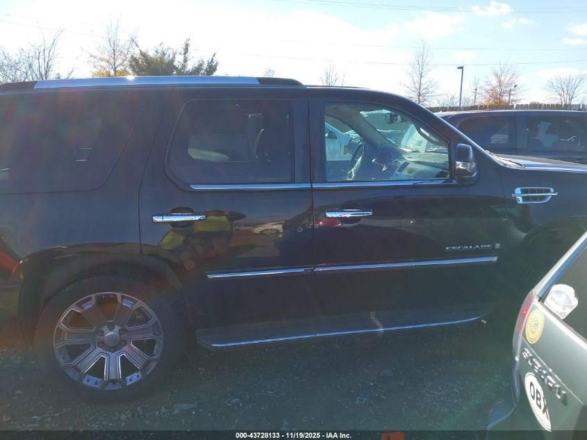 2009 Cadillac Escalade Standard VIN: 1GYFK23229R104716 Lot: 43728133