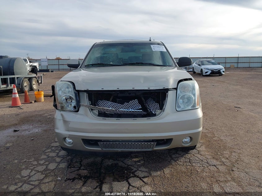 2013 GMC Yukon Denali VIN: 1GKS2EEFXDR142830 Lot: 43728174