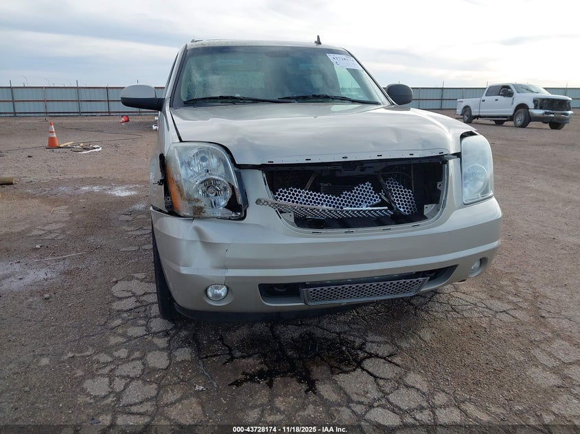 2013 GMC Yukon Denali VIN: 1GKS2EEFXDR142830 Lot: 43728174