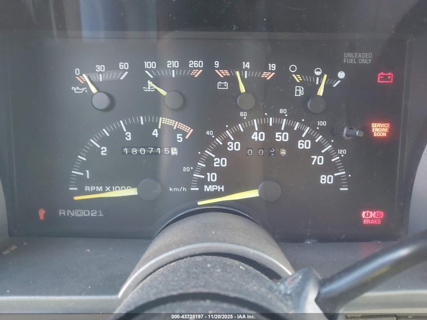 1992 Chevrolet Suburban K1500 VIN: 1GNFK16K2NJ308914 Lot: 43728197