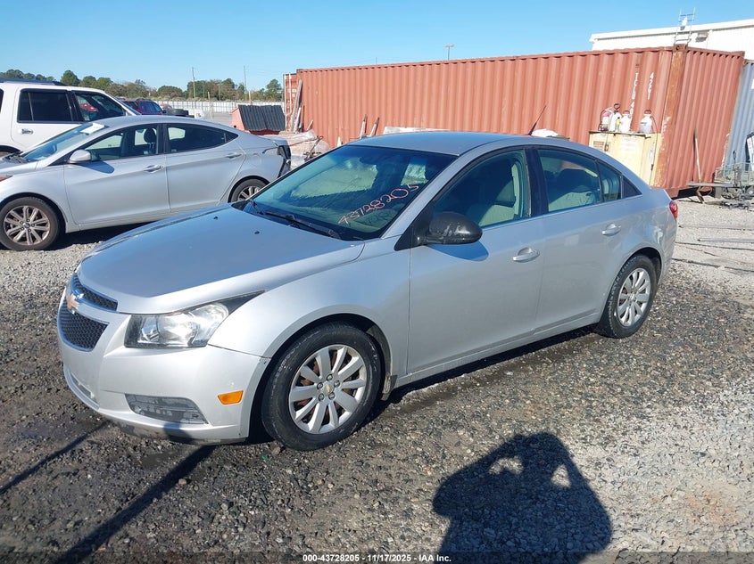 1G1PC5SH7B7300918 2011 CHEVROLET CRUZE photo no. 2