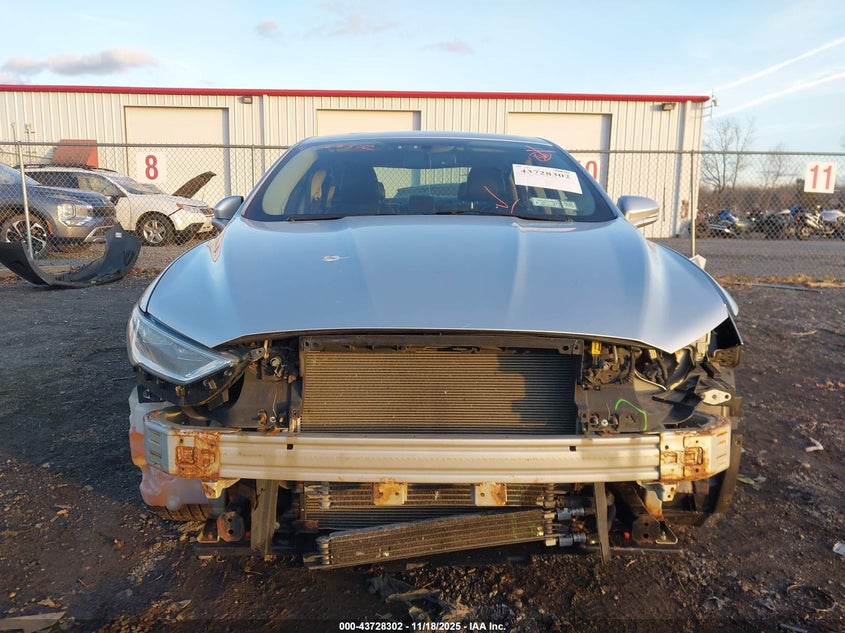 2017 Ford Fusion Hybrid Titanium VIN: 3FA6P0RUXHR233588 Lot: 43728302
