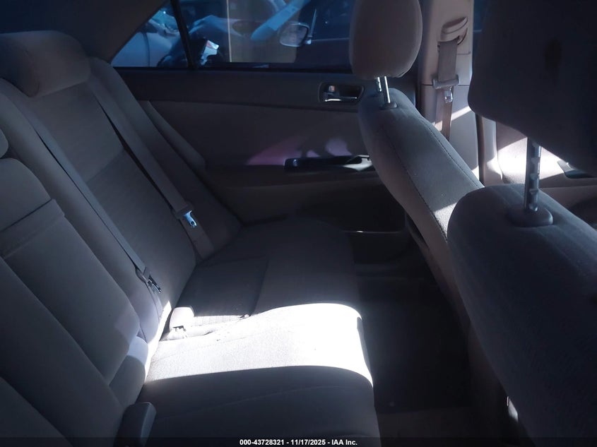 2005 Toyota Camry Le VIN: 4T1BE32K35U047075 Lot: 43728321