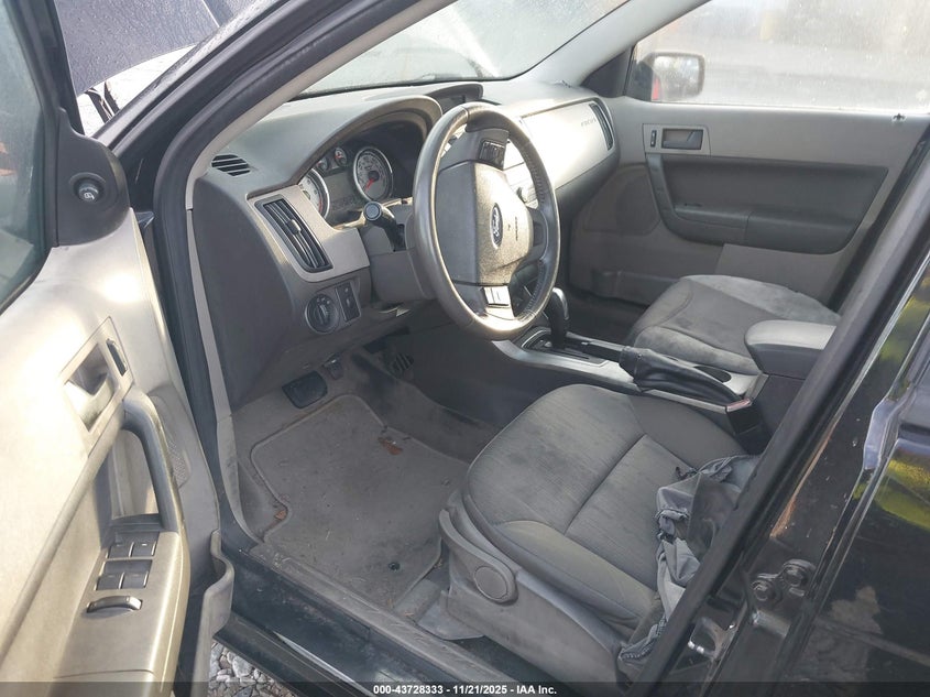1FAHP35N09W149996 2009 FORD FOCUS photo no. 5