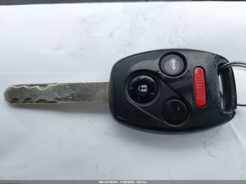 2000 Honda Accord 2.3 Se VIN: JHMCG5676YC025780 Lot: 43728340