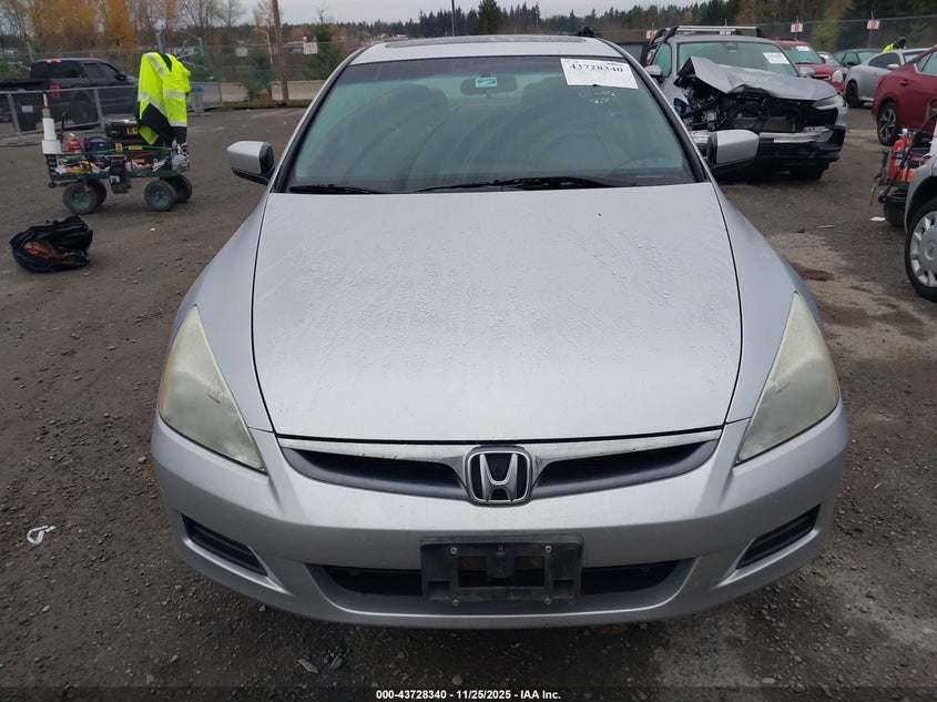 2000 Honda Accord 2.3 Se VIN: JHMCG5676YC025780 Lot: 43728340