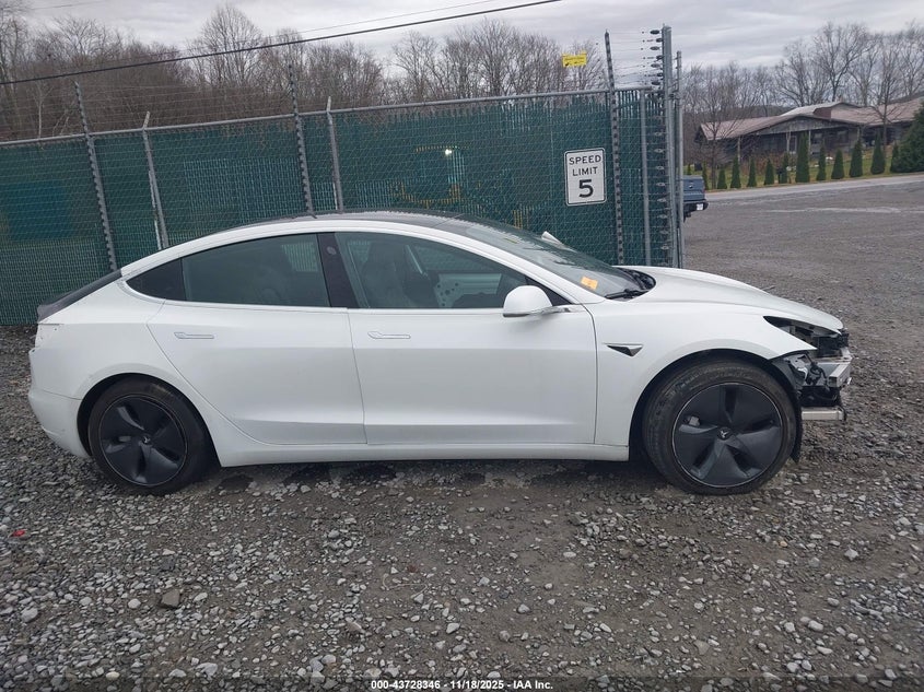 2019 Tesla Model 3 Long Range/Performance VIN: 5YJ3E1EB3KF429488 Lot: 43728346