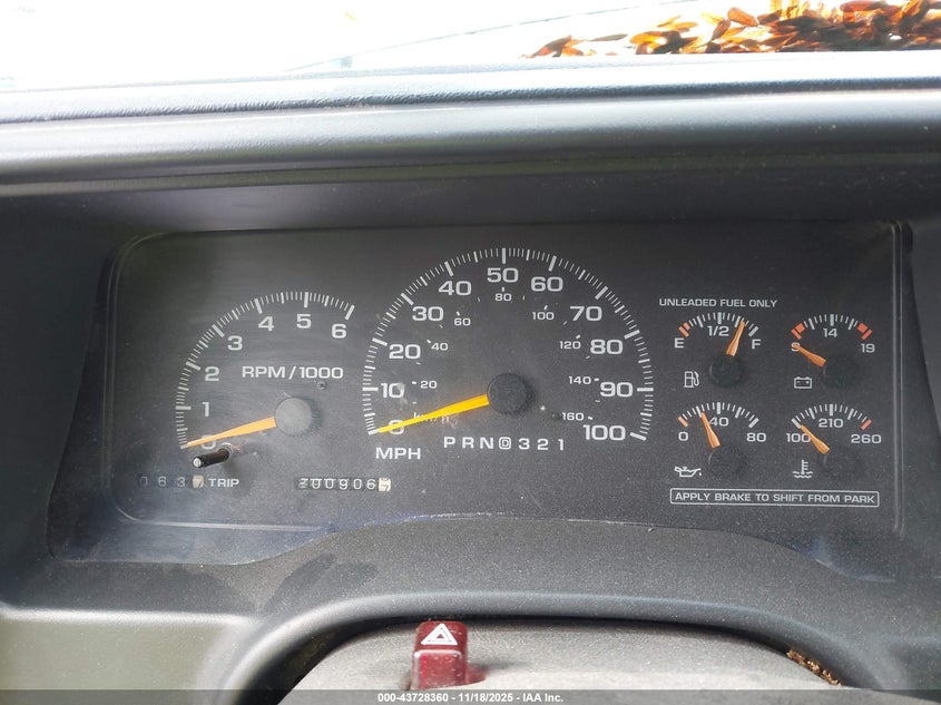 1997 GMC Yukon Sle VIN: 1GKEK13RXVJ719522 Lot: 43728360