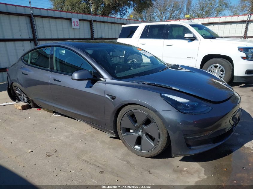 TESLA MODEL 3 REAR-WHEEL DRIVE