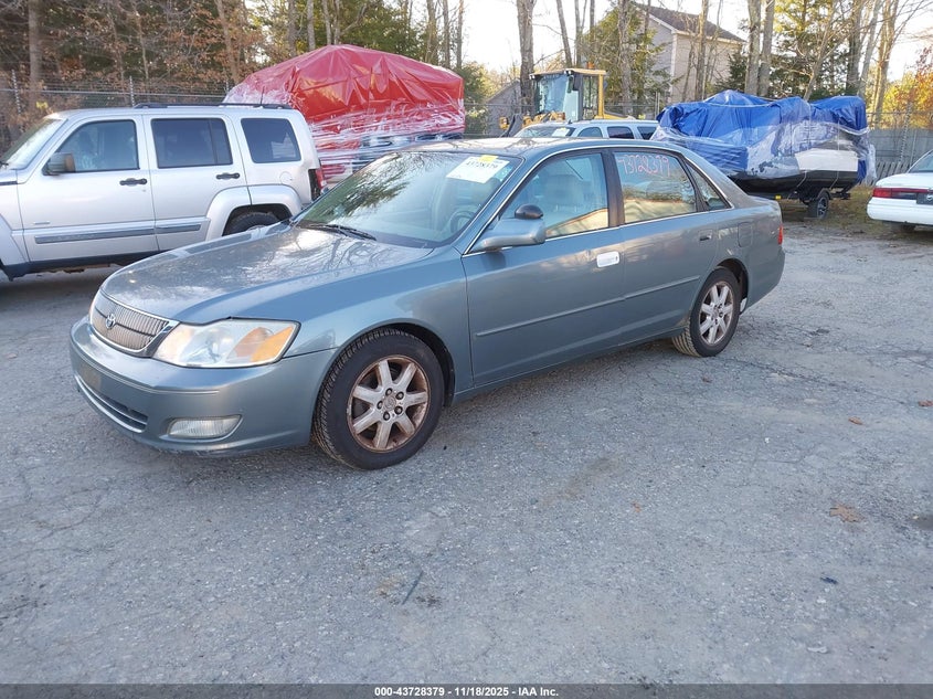 4T1BF28B3YU097719 2000 TOYOTA AVALON photo no. 2