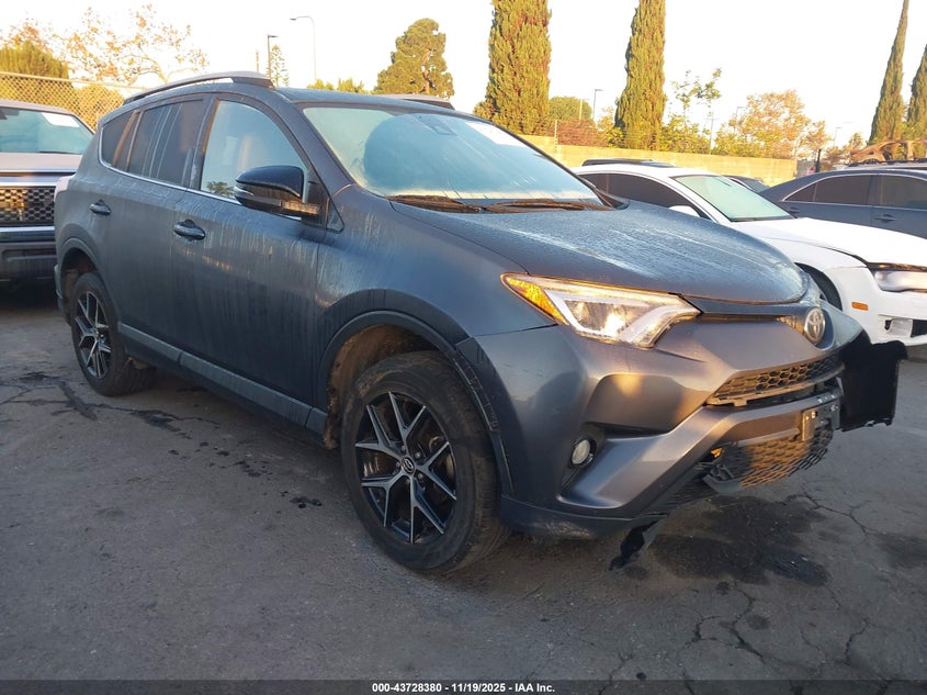 TOYOTA RAV4 SE