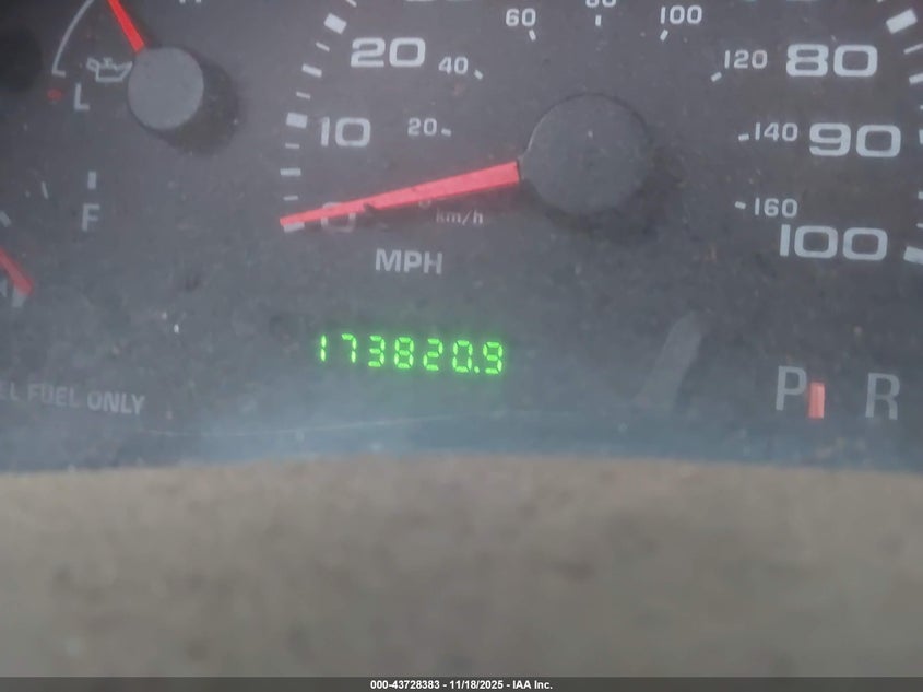 2002 Ford F-250 Lariat/Xl/Xlt VIN: 1FTNX21F72EB41864 Lot: 43728383