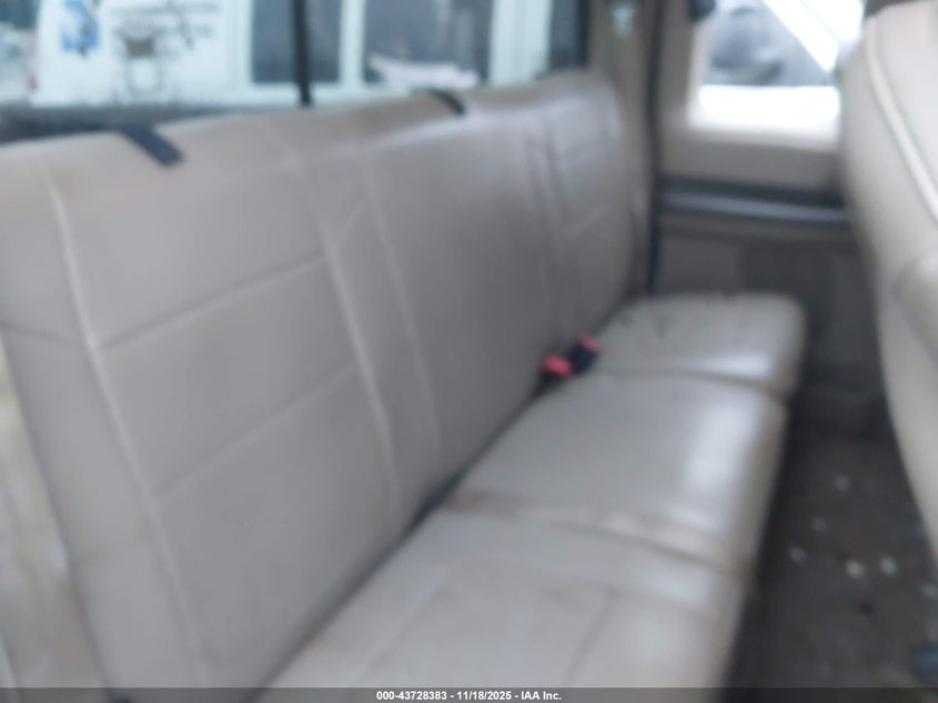 2002 Ford F-250 Lariat/Xl/Xlt VIN: 1FTNX21F72EB41864 Lot: 43728383