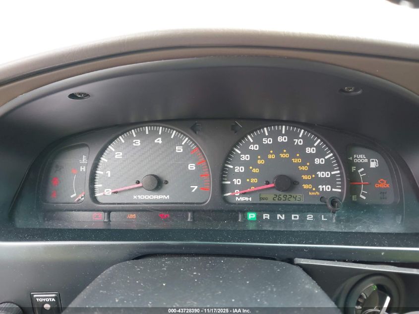 2000 Toyota 4Runner Sr5 V6 VIN: JT3GN86R8Y0152144 Lot: 43728390