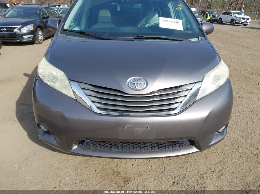 5TDYK3DC6DS393931 2013 TOYOTA SIENNA photo no. 6