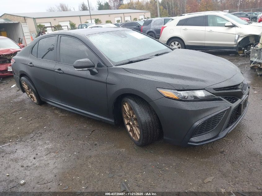 TOYOTA CAMRY SE NIGHTSHADE EDITION AWD