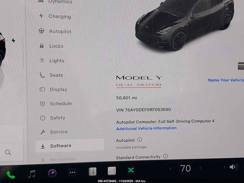 2024 Tesla Model Y Performance Dual Motor All-Wheel Drive VIN: 7SAYGDEF0RF053690 Lot: 43728492