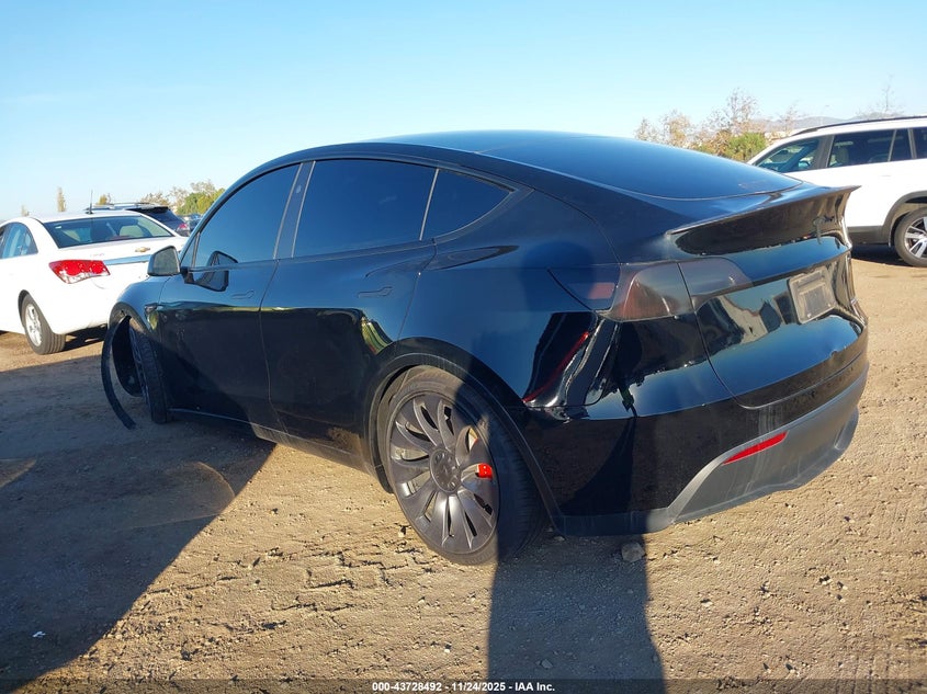 7SAYGDEF0RF053690 2024 TESLA MODEL Y photo no. 3